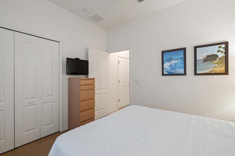 Queen Bedroom 2 23" TV