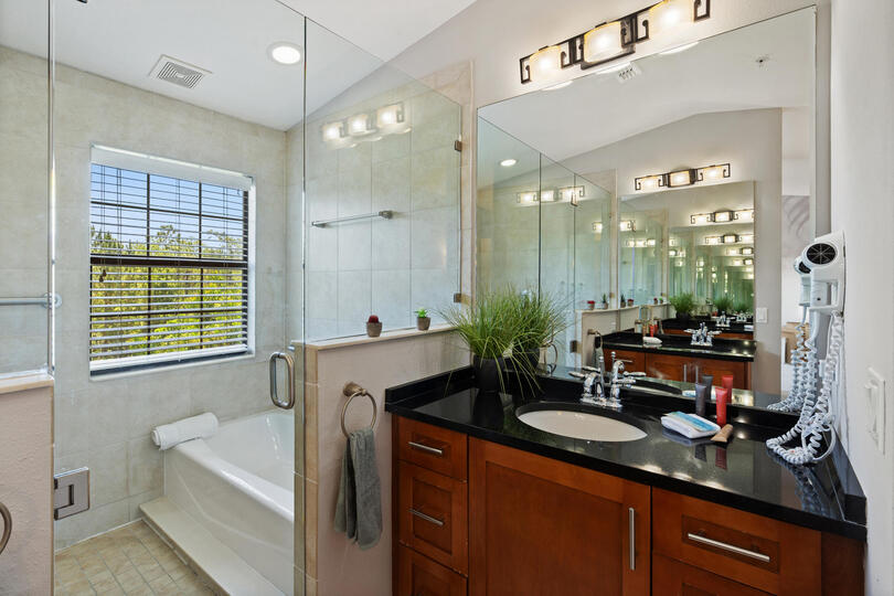 Master King Bathroom 1 4th Floor