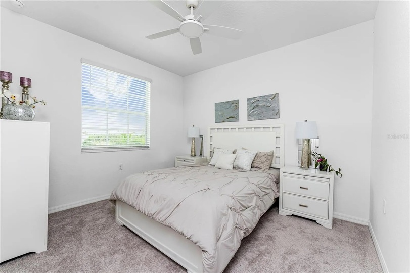 Guest bedroom 2 with queen bed