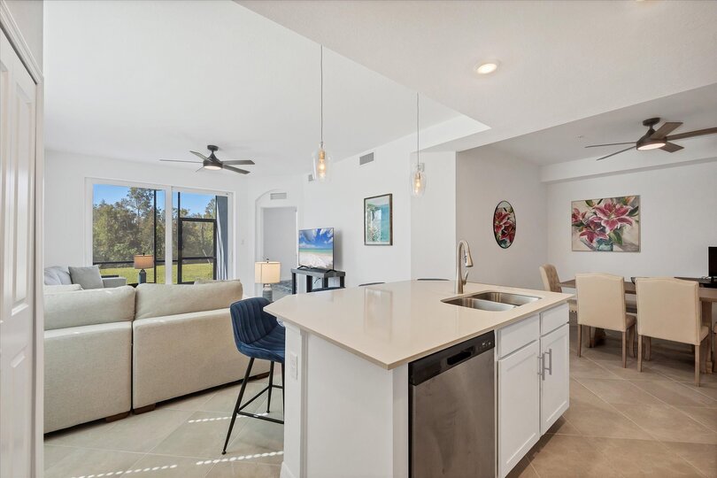 3 bedroom, 2 bathroom, 1st floor condo in the beautiful Heritage Landing Golf Resort & Country Club