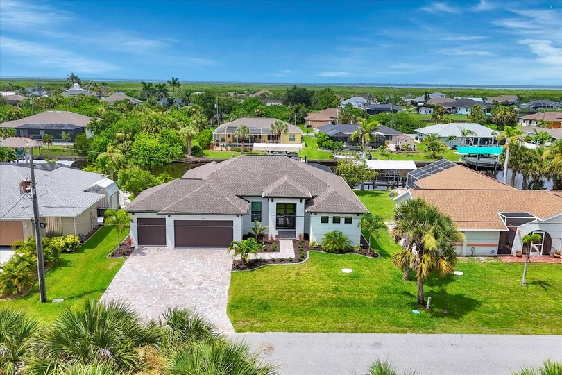 Gorgeous 3 bedroom, 2 bathroom waterfront home with private pool