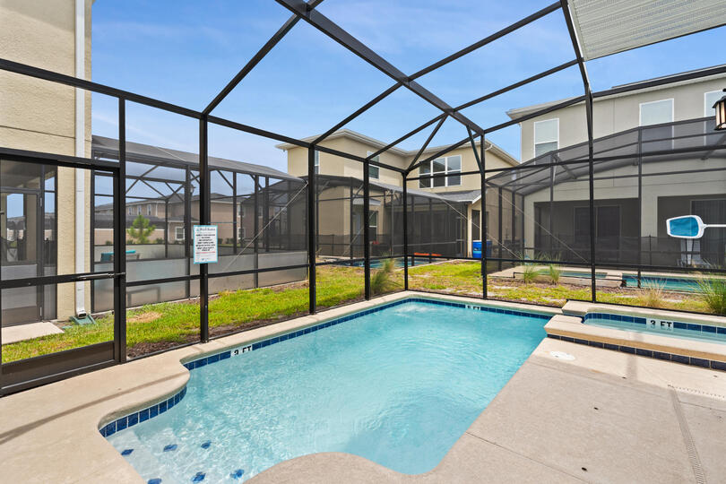 Pool / Spa Pool Faces South
