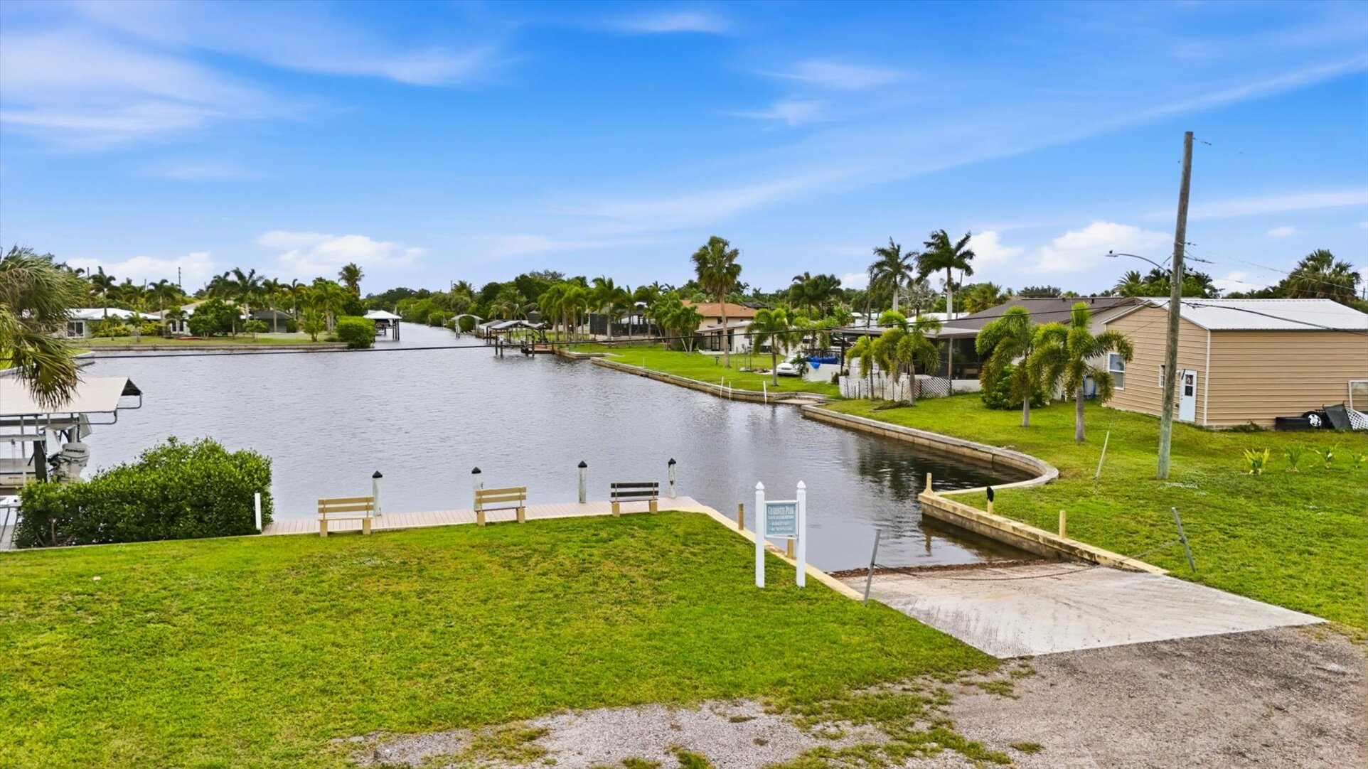 Boat launch 100' from home