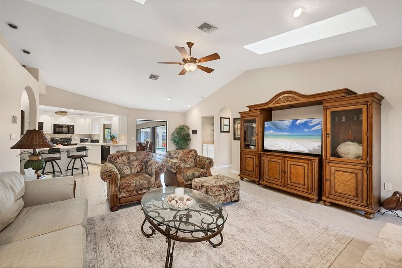 Amazing bright and open living room with 55" Smart TV