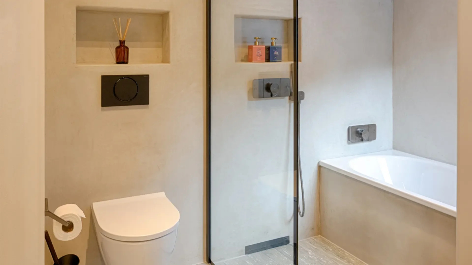 Elegant Mountain Lodge with Private Lift Access