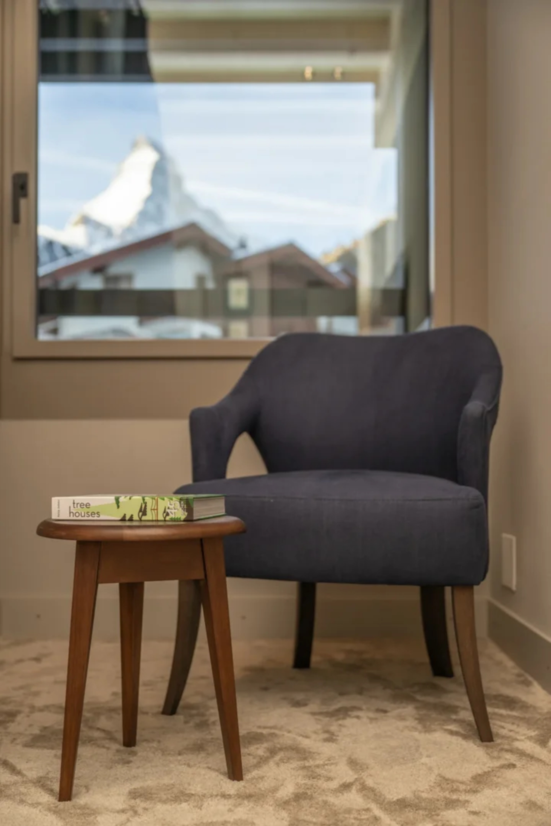 Elegant Mountain Getaway in Wallis